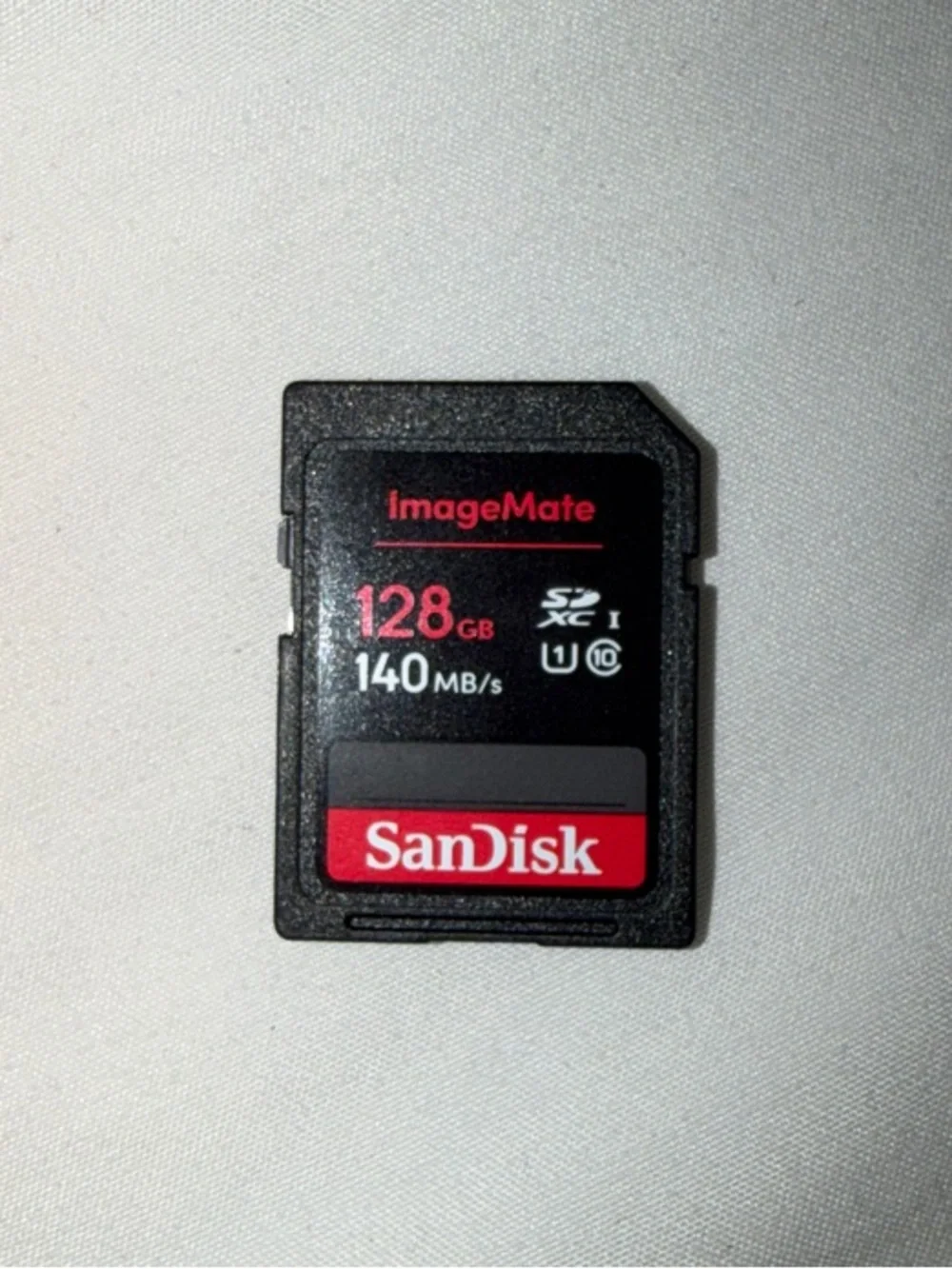SanDisk 128GB ImageMate SD Card - Black & Red